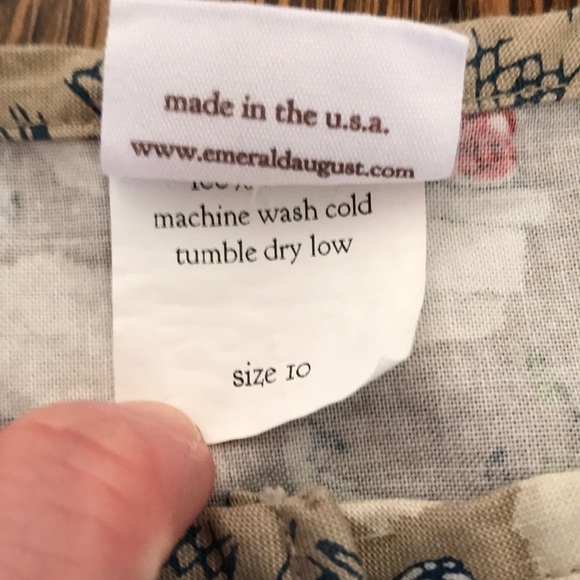 Emerald August Boutique shift dress. - Picture 3 of 5